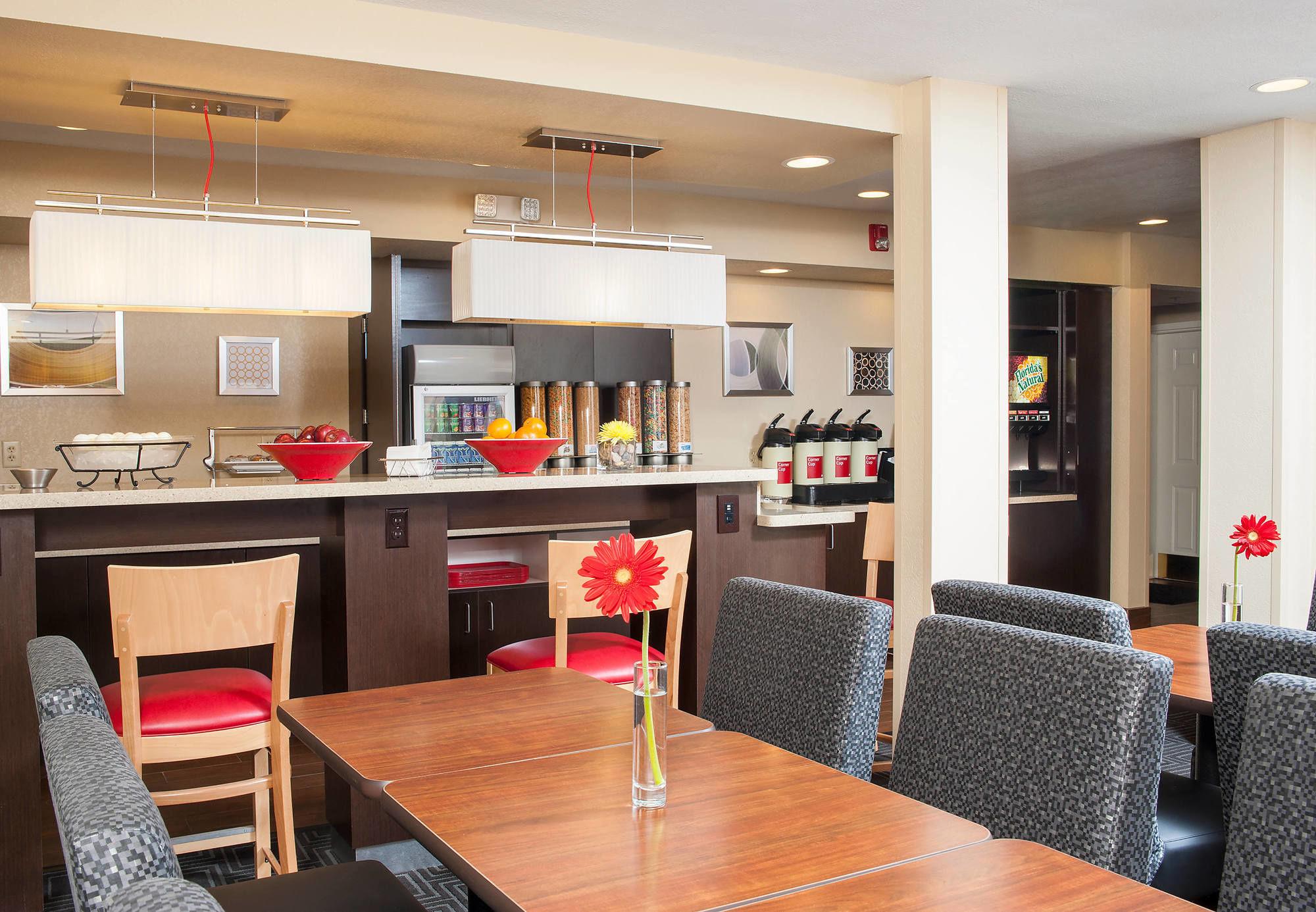 Towneplace Suites Indianapolis Park 100 Eksteriør billede